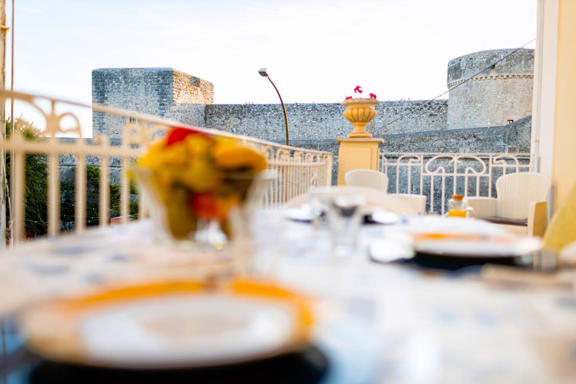 Mare E Castello Apartment มันเฟรโดเนีย ภายนอก รูปภาพ
