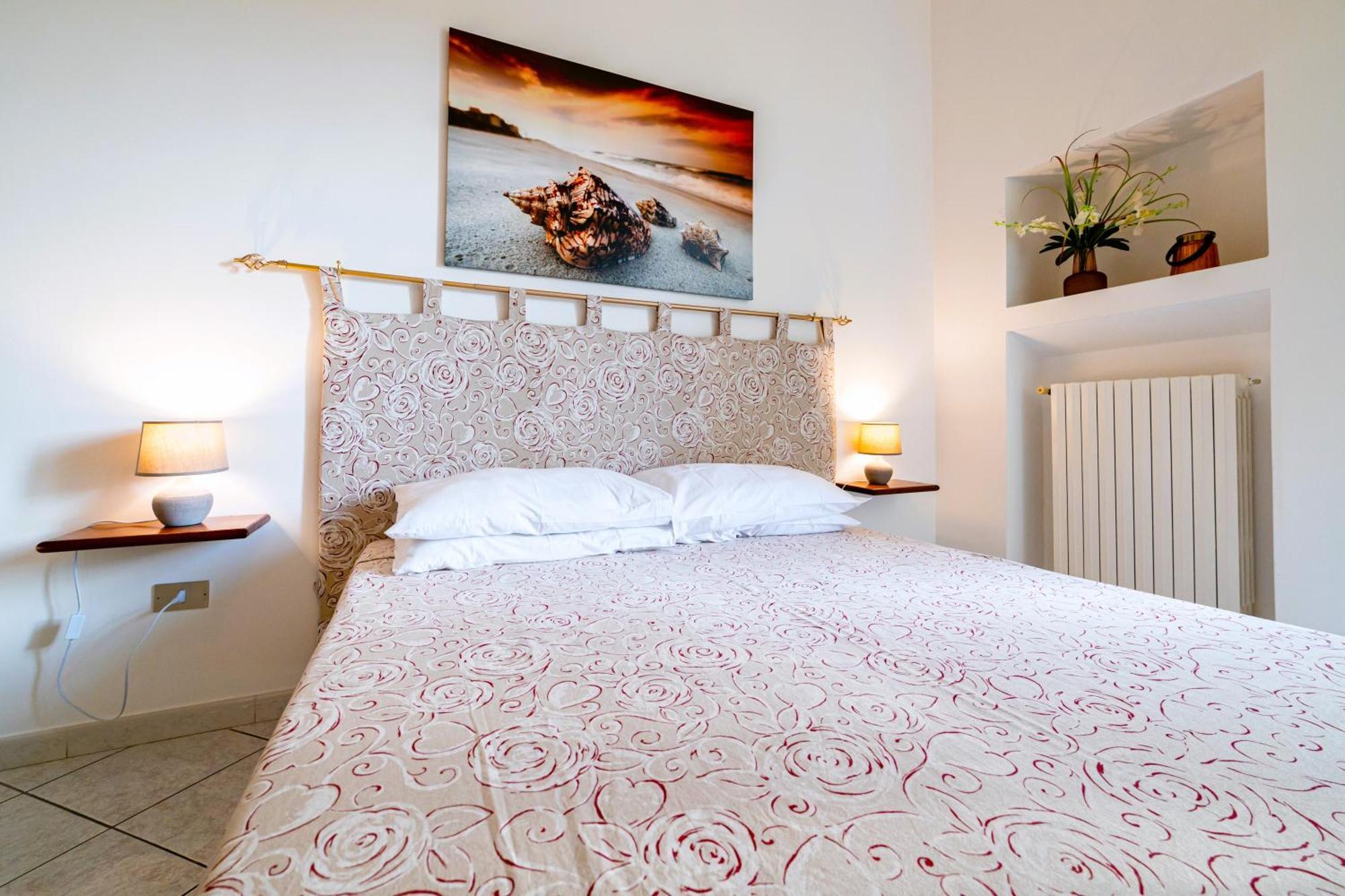 Mare E Castello Apartment มันเฟรโดเนีย ภายนอก รูปภาพ